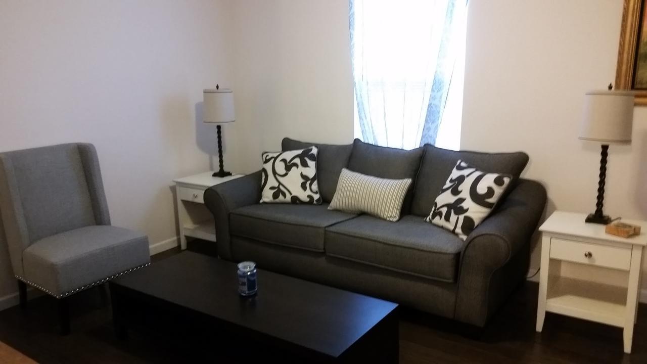 Апартаменты 1551 Sturm Ave Индианаполис Экстерьер фото