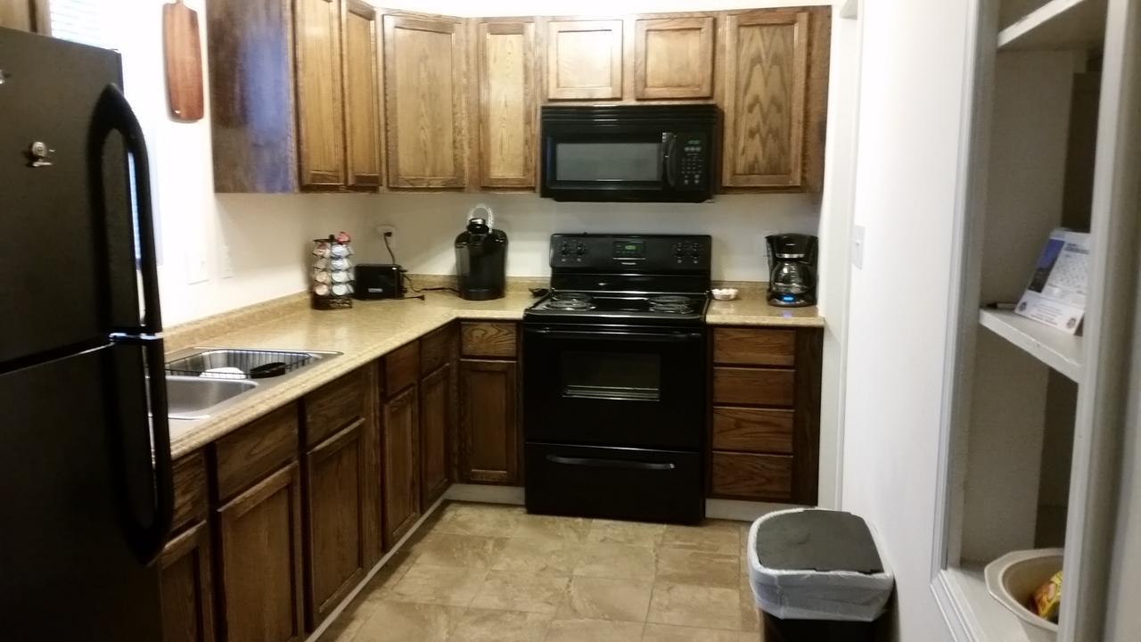 Апартаменты 1551 Sturm Ave Индианаполис Экстерьер фото